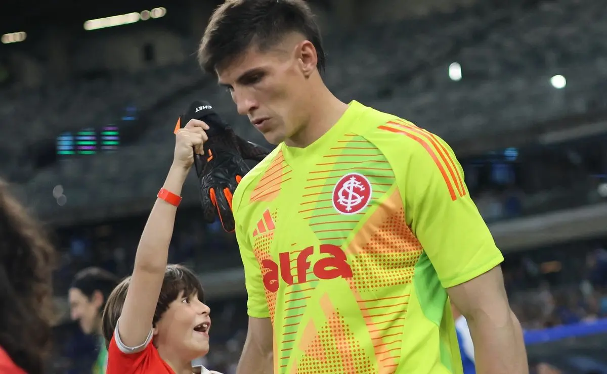 Rochet: A Prioridade do Internacional pelo Custo-Benefício Rochet: A Prioridade do Internacional pelo Custo-Benefício