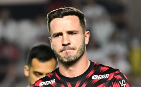 Saúl desconfortável: Bastidores revelados no Flamengo antes de jogos decisivos