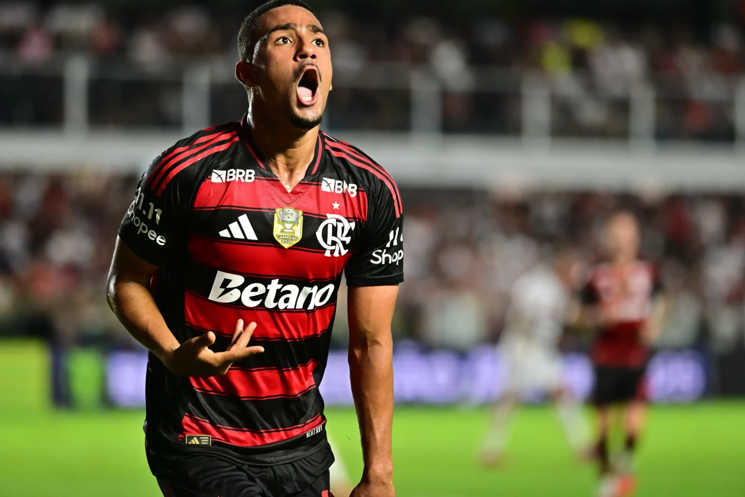 Samuel Lino Quebra Jejum, Almeja Recuperação no Flamengo e Desabafa: "As Pessoas Caem Matando"