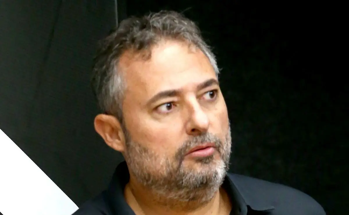 Santos em Crise: Alexandre Mattos Sob Pressão Antes do Confronto com o Inter Santos em Crise: Alexandre Mattos Sob Pressão Antes do Confronto com o Inter