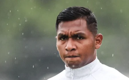 Santos Recusa Proposta Final do Atlético Nacional; Morelos Será Avaliado por Vojvoda em Janeiro