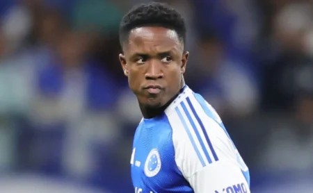 Sinisterra: "Pronto para mais minutos e para ajudar o Cruzeiro de Leonardo Jardim"