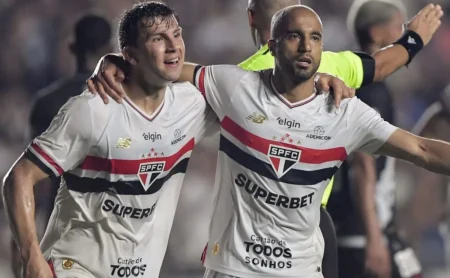 São Paulo busca feito raro contra o Flamengo após 19 anos São Paulo busca feito raro contra o Flamengo após 19 anos