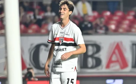 São Paulo: Rodriguinho é desfalque no clássico contra o Corinthians