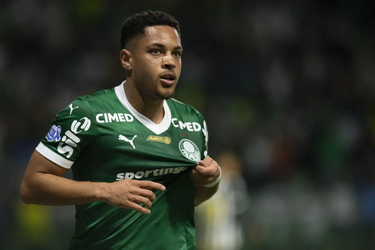 STJD Agenda Julgamento de Vitor Roque do Palmeiras por Suposta Postagem Homofóbica