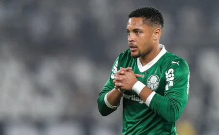 STJD protela análise de caso Vitor Roque, Palmeiras busca acordo em tempo adicional