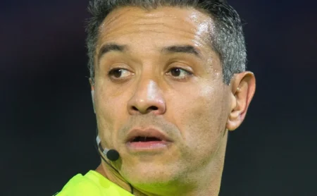 VAR: Revelação do áudio desmente pênalti cancelado em Barreal no jogo Santos x Sport