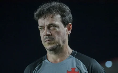 Vasco Conta com Três Reforços Cruciais Contra o Bahia na Busca por Fim da Sequência Negativa no Brasileirão Vasco Conta com Três Reforços Cruciais Contra o Bahia na Busca por Fim da Sequência Negativa no Brasileirão