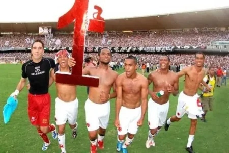 Vasco: Última vitória sobre o Juventude completa 16 anos com recorde de público