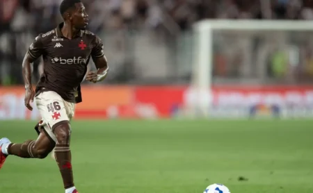 Vasco se adiantará para comprar Cuesta e barrar rivais. Vasco se adiantará para comprar Cuesta e barrar rivais.