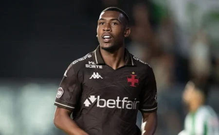 Vasco x Juventude: Rayan marca primeiro gol em São Januário