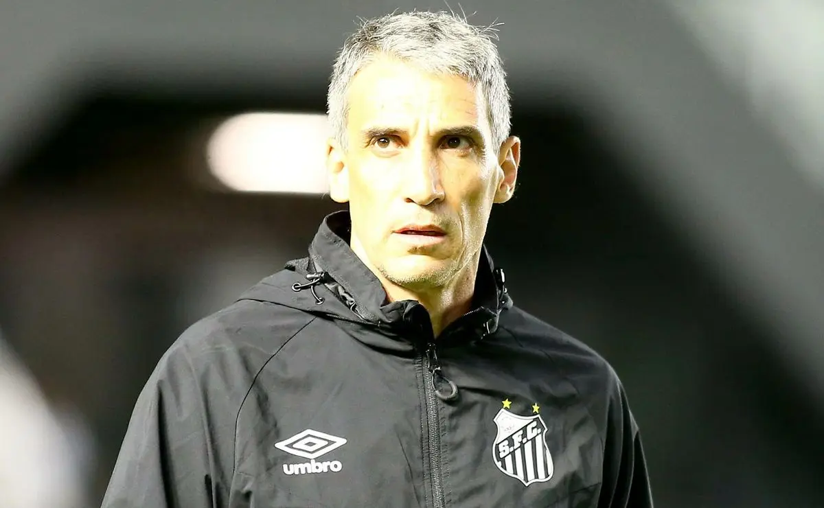 Vojvoda exige mais efetividade do Santos antes de crucial confronto contra o Internacional no Beira-Rio Vojvoda exige mais efetividade do Santos antes de crucial confronto contra o Internacional no Beira-Rio