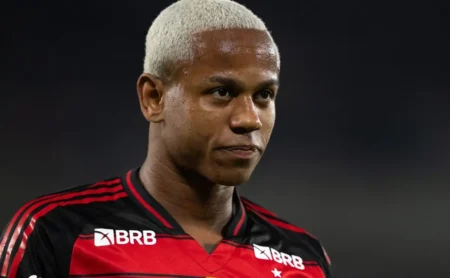 Wallace Yan: Saída do Flamengo em janeiro improvável, tendência é permanência