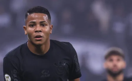 Wesley Retorna ao Corinthians? Decisão em Aberto com Preferência Europeia Wesley Retorna ao Corinthians? Decisão em Aberto com Preferência Europeia