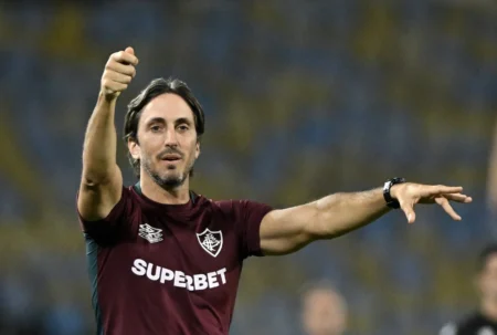 Zubeldía: Trajetória de 20 anos como treinador até a chegada ao Fluminense e o "preço alto"