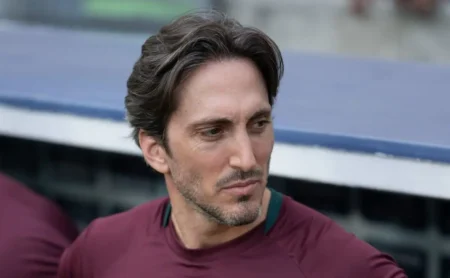 Zubeldía visa aprimorar o Fluminense em confrontos contra paulistas no Brasileirão