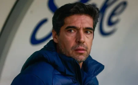 Abel Ferreira adia renovação com o Palmeiras para refletir sobre o vice-campeonato