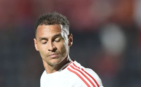 Alan Patrick: Alvo de Piadas Gregálias com Rebaixamento Iminente do Inter