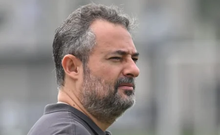 Alexandre Mattos anuncia saídas no Santos e Vagner Frederico traz novidades Alexandre Mattos anuncia saídas no Santos e Vagner Frederico traz novidades