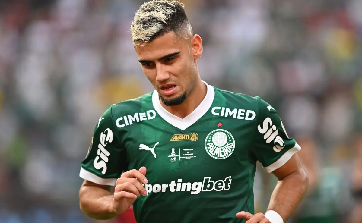 Andreas Pereira: Câmeras registram reação após ser indagado sobre vice da Libertadores contra o Flamengo Andreas Pereira: Câmeras registram reação após ser indagado sobre vice da Libertadores contra o Flamengo