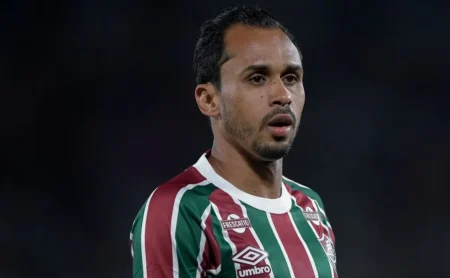 Após destaque na mídia, São Paulo define contratação de Lima, do Fluminense