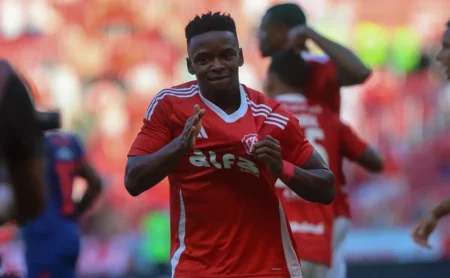 Atitude de Carbonero pode comprometer a permanência do colombiano no Internacional