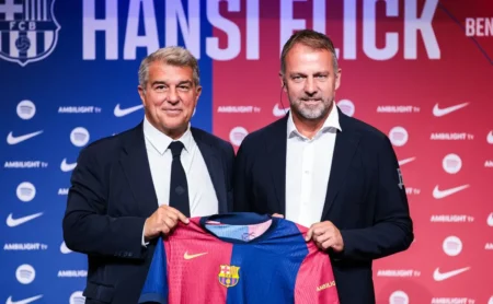 Barcelona mira investida ousada e pode usar dívida do Santos na contratação de Souza