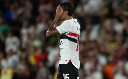 Belmonte Explica Fatores Internos para Alta Taxa de Lesões no São Paulo em 2025 Belmonte Explica Fatores Internos para Alta Taxa de Lesões no São Paulo em 2025