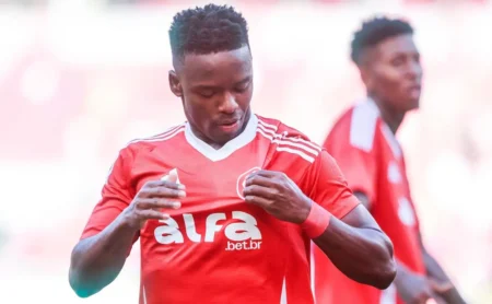 Carbonero alcança melhor marca da carreira com desempenho no Internacional em 2025