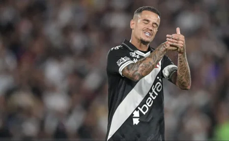 Clima tenso em Vasco x Fluminense: dublador revela discussão entre Thiago Silva e Philippe Coutinho