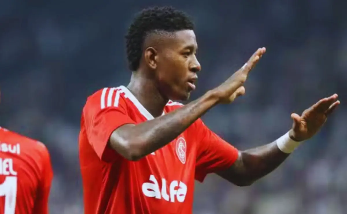 Clube internacional aceita proposta e Vitão se aproxima do Flamengo