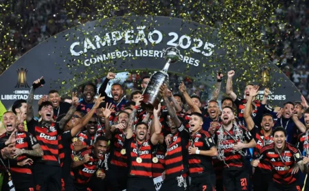 Conmebol define datas, horários e locais de Flamengo x Lanús pela Recopa Sul-Americana