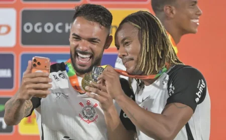 Corinthians provoca Vasco após título da Copa do Brasil Corinthians provoca Vasco após título da Copa do Brasil