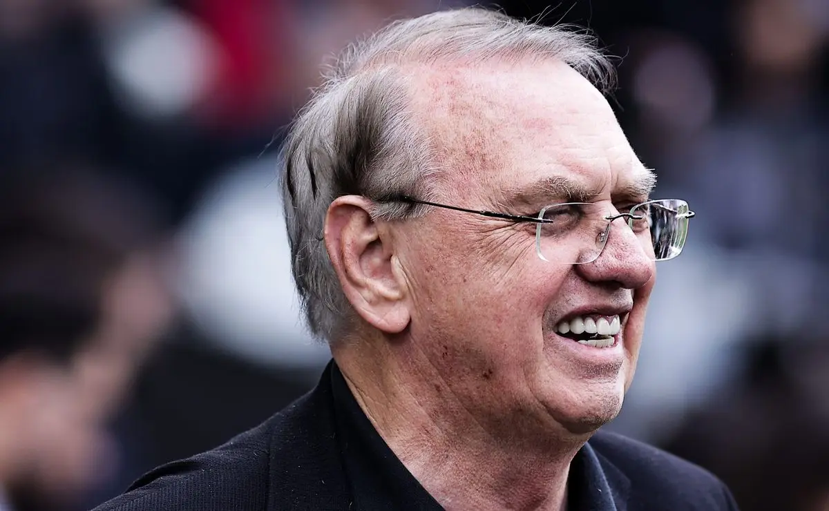 Corinthians e Esportes da Sorte estendem parceria até 2029 com acordo de valores astronômicos via Osmar Stabile Corinthians e Esportes da Sorte estendem parceria até 2029 com acordo de valores astronômicos via Osmar Stabile