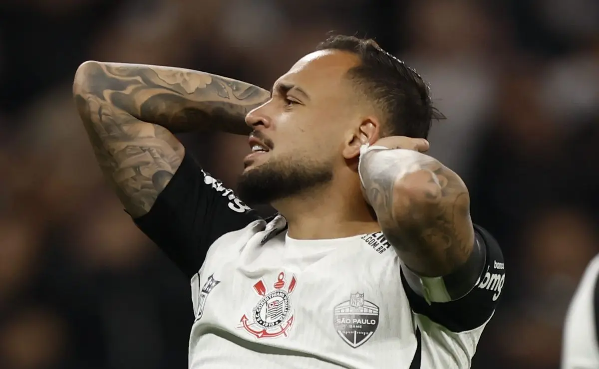 Corinthians Inoperante Diante da Muralha Defensiva de Brenno Corinthians Inoperante Diante da Muralha Defensiva de Brenno