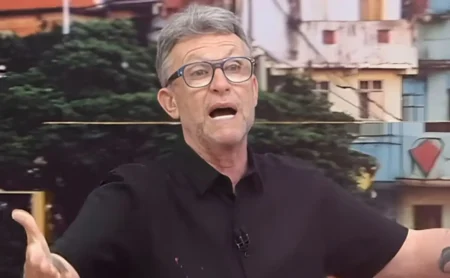 Craque Neto pede perdão a Matheus Bidu após título do Corinthians na Copa Betano do Brasil