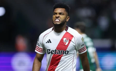 Cruz Azul anuncia a contratação de ex-atacante de Palmeiras e Grêmio por três temporadas