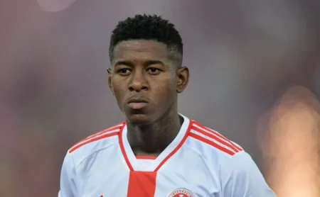 Cruzeiro entra na disputa por Vitão, mas não investirá R$ 65 milhões no zagueiro Cruzeiro entra na disputa por Vitão, mas não investirá R$ 65 milhões no zagueiro