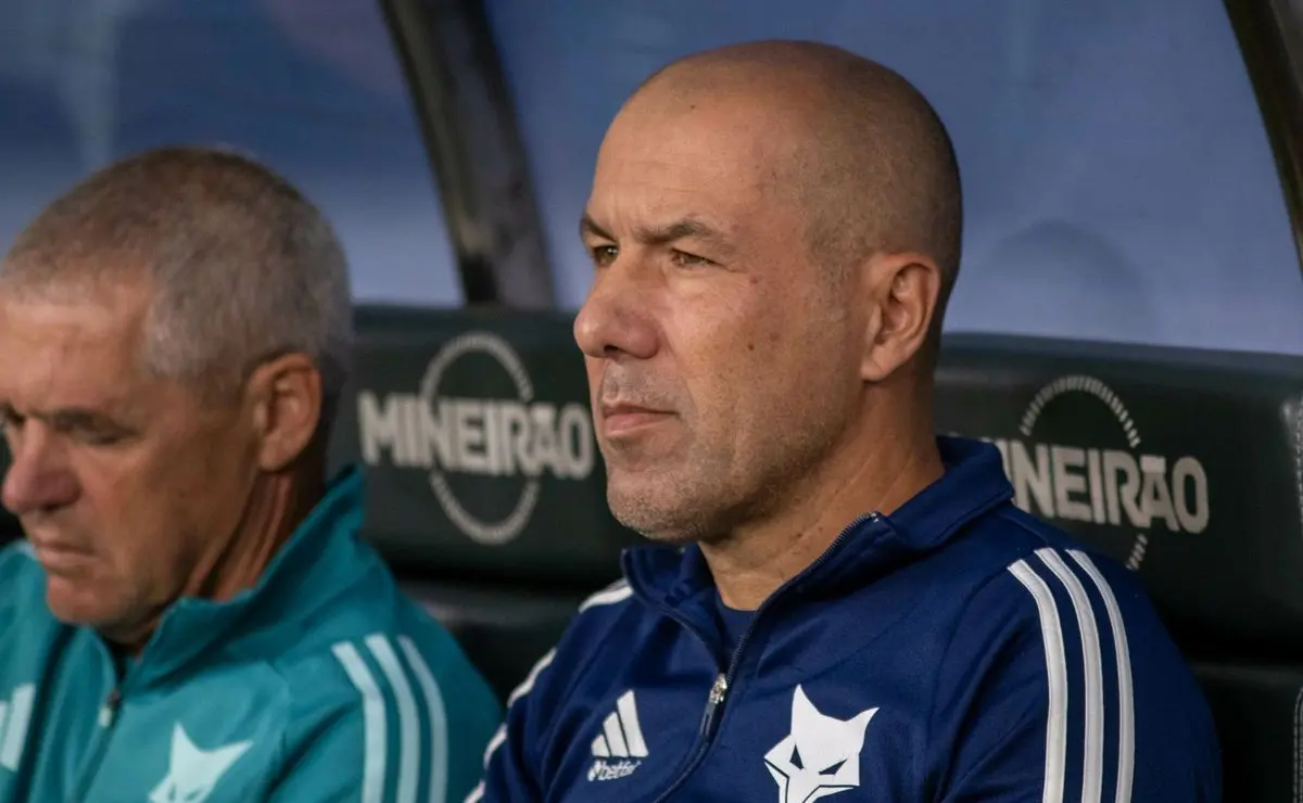 Cruzeiro: o retorno do espírito vencedor de 2003 e o fim das campanhas medianas Cruzeiro: o retorno do espírito vencedor de 2003 e o fim das campanhas medianas