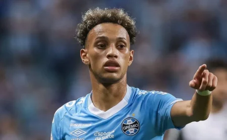 Cruzeiro tem aval para contratar Bitello e busca reduzir valor acima de R$ 65 milhões