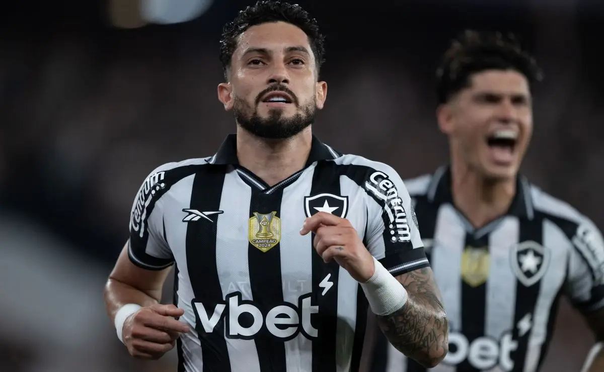 Defesa Brilha Mais que Ataque: O Paradoxo Botafoguense na Reta Final do Brasileirão Defesa Brilha Mais que Ataque: O Paradoxo Botafoguense na Reta Final do Brasileirão