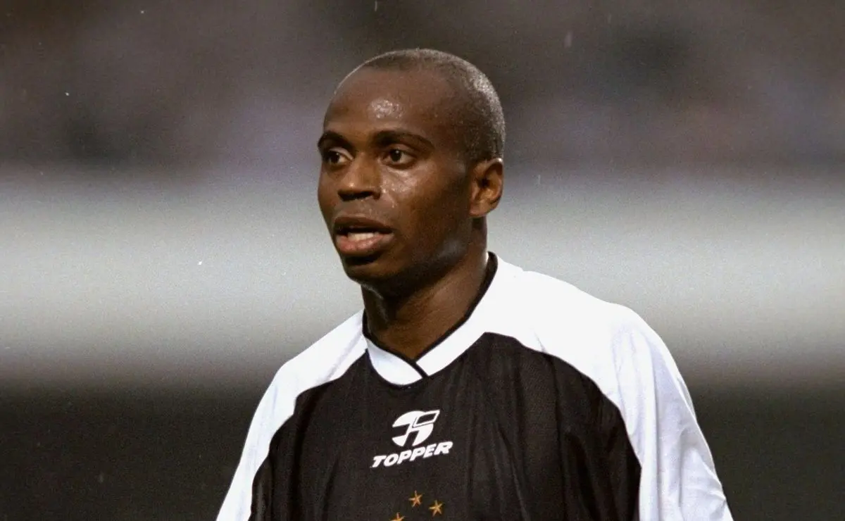 Edílson traça paralelo com o ano 2000 e deixa mensagem ao elenco antes de Vasco x Corinthians: “Que os jogadores…” Edílson traça paralelo com o ano 2000 e deixa mensagem ao elenco antes de Vasco x Corinthians: “Que os jogadores…”