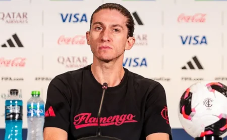 Filipe Luís eleva Geração de 81 ao topo da história com comparação ao elenco atual