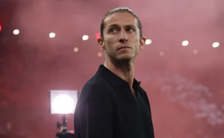 Filipe Luís iguala marca de Luxemburgo em 2011 no Flamengo Filipe Luís iguala marca de Luxemburgo em 2011 no Flamengo