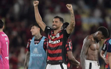 Flamengo conta com Danilo para vencer o Cruz Azul e avançar na Copa Intercontinental Flamengo conta com Danilo para vencer o Cruz Azul e avançar na Copa Intercontinental