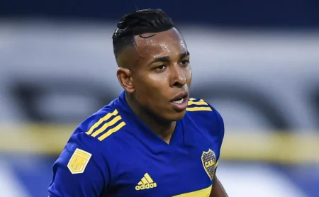 Flamengo descarta contratação de Sebastián Villa e nega reunião com agente