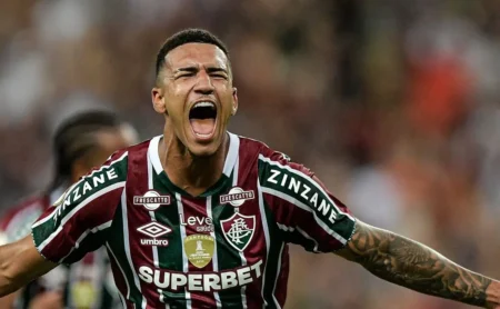 Flamengo planeja reforços para 2026 e busca ex-jogador do Fluminense, Kauã Elias