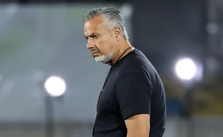 Flamengo planeja até quatro reforços para 2026 e ajusta prioridades após ano de investimentos altos Flamengo planeja até quatro reforços para 2026 e ajusta prioridades após ano de investimentos altos