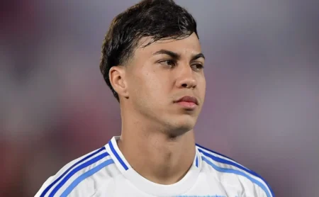 Flamengo traça estratégia agressiva e aposta no interesse de Kaio Jorge para reduzir valor de compra