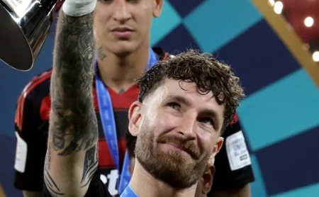 Flamengo vence e aumenta vantagem brasileira sobre o Egito em torneios da FIFA Flamengo vence e aumenta vantagem brasileira sobre o Egito em torneios da FIFA